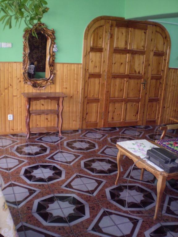 Grono Isabelly Otel Ujgorod Dış mekan fotoğraf